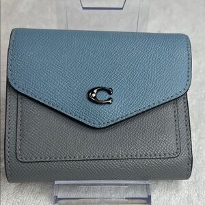 Coach Two-Tone Blue and Gray Leather Wallet